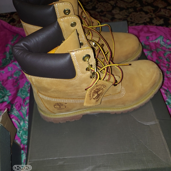 Timberland Tan Leather Boots - Picture 4 of 4